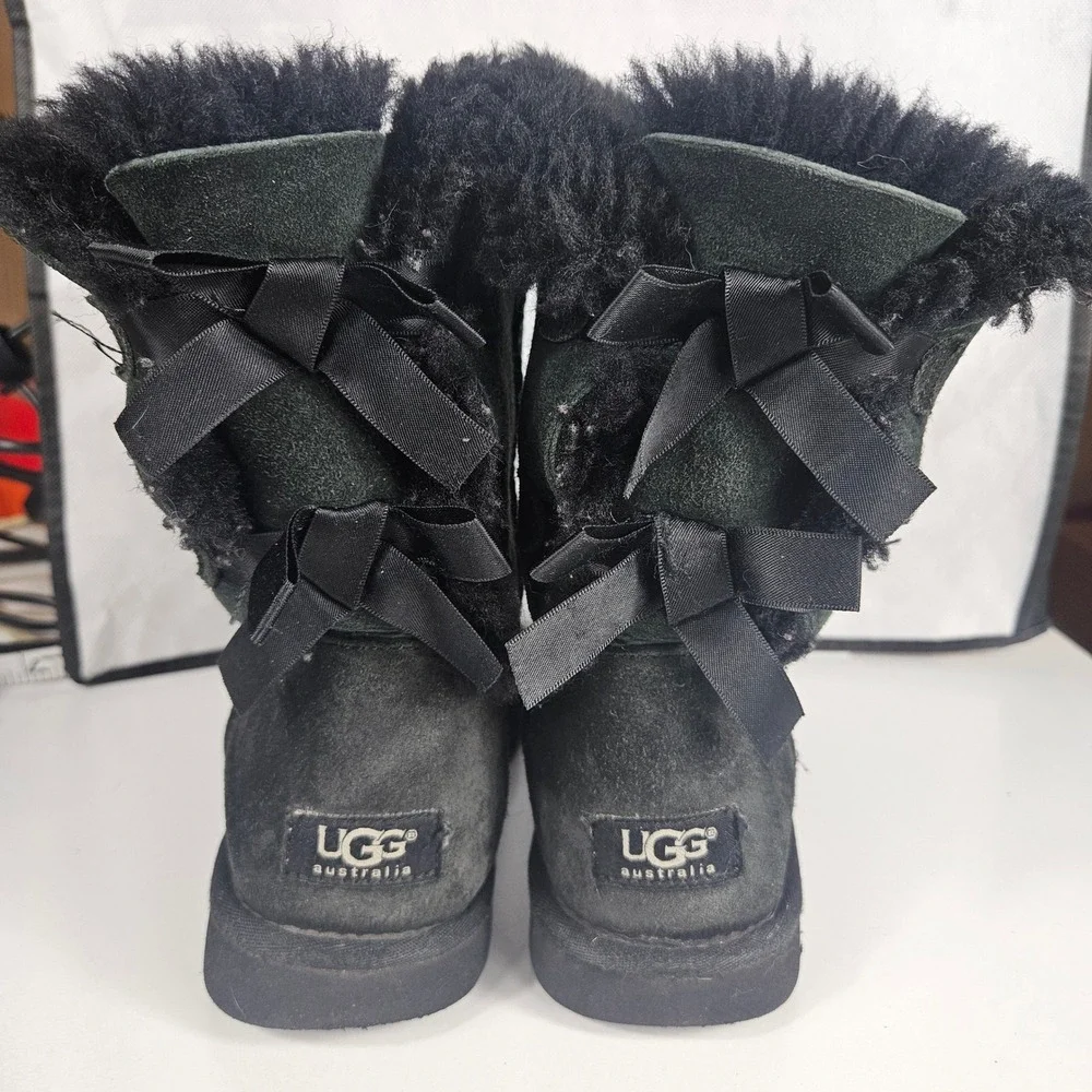 UGG Australia Bailey Bow II Double Black Suede Sheepskin Boots 1002954 Womens 8